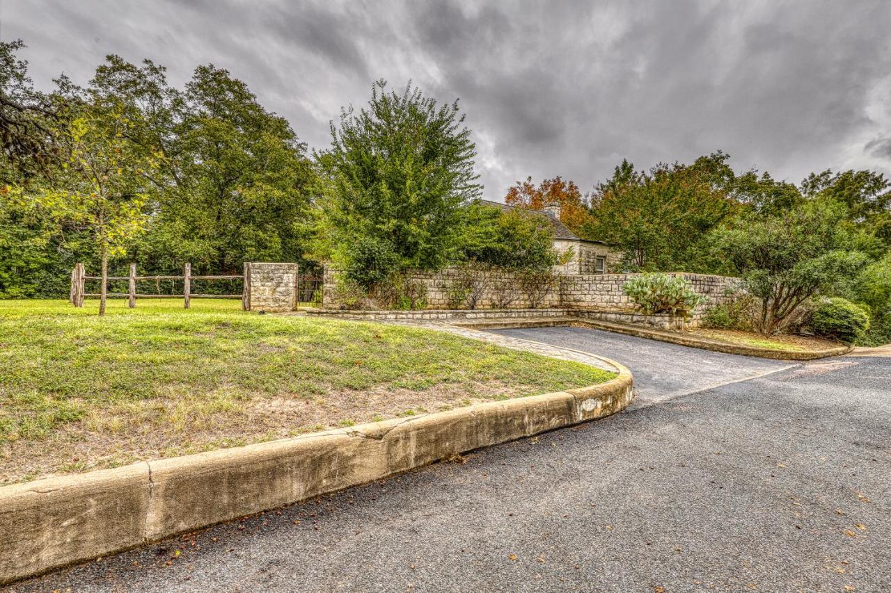Villa Town Creek Log Cabin Fredericksburg Exterior foto
