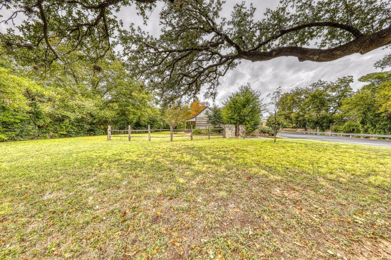 Villa Town Creek Log Cabin Fredericksburg Exterior foto